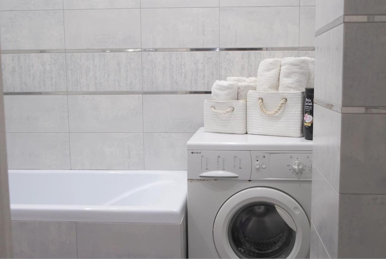 Paulmarie Apartments On Pushkinskaya Brest Ngoại thất bức ảnh